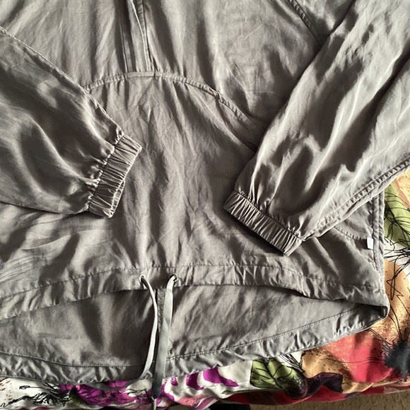 Lululemon City Stroll Hoodie - Picture 8 of 12